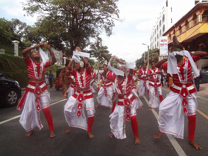 DSC03318.JPG - Sep 8-12, 2014 街頭遊行 (斯里蘭卡，可倫坡) [Parade, Colombo, Sri Lanka]-136
